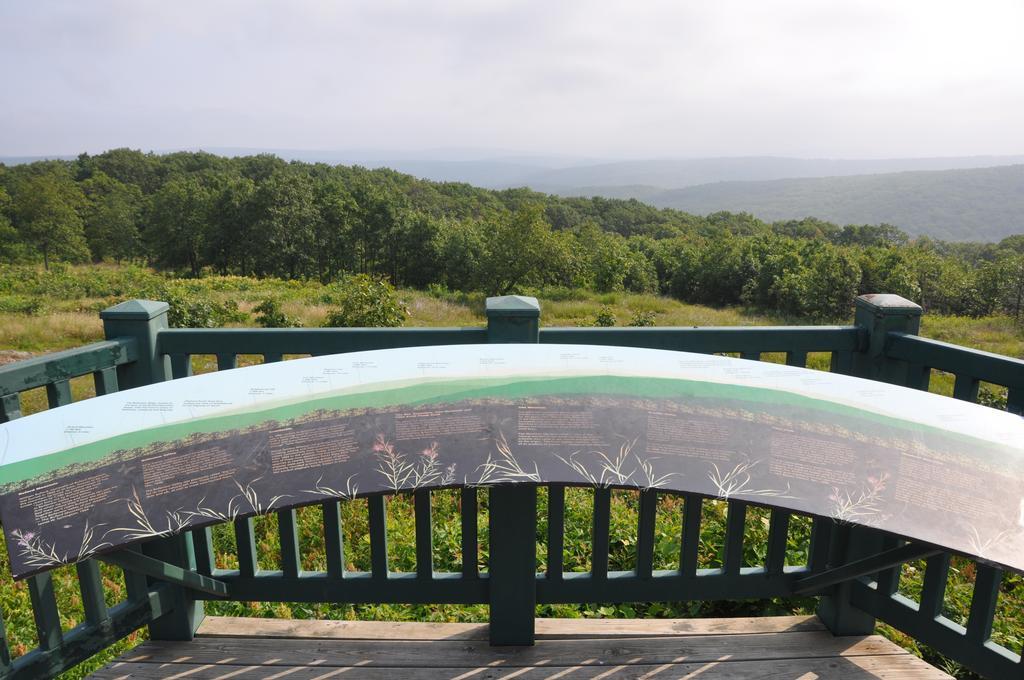 Shepherd Mountain Inn & Suites Pilot Knob Pokój zdjęcie