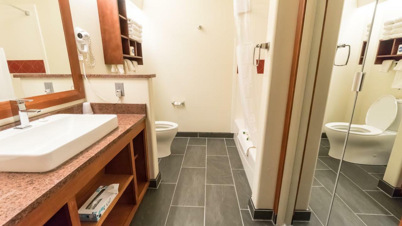 Shepherd Mountain Inn & Suites Pilot Knob Zewnętrze zdjęcie