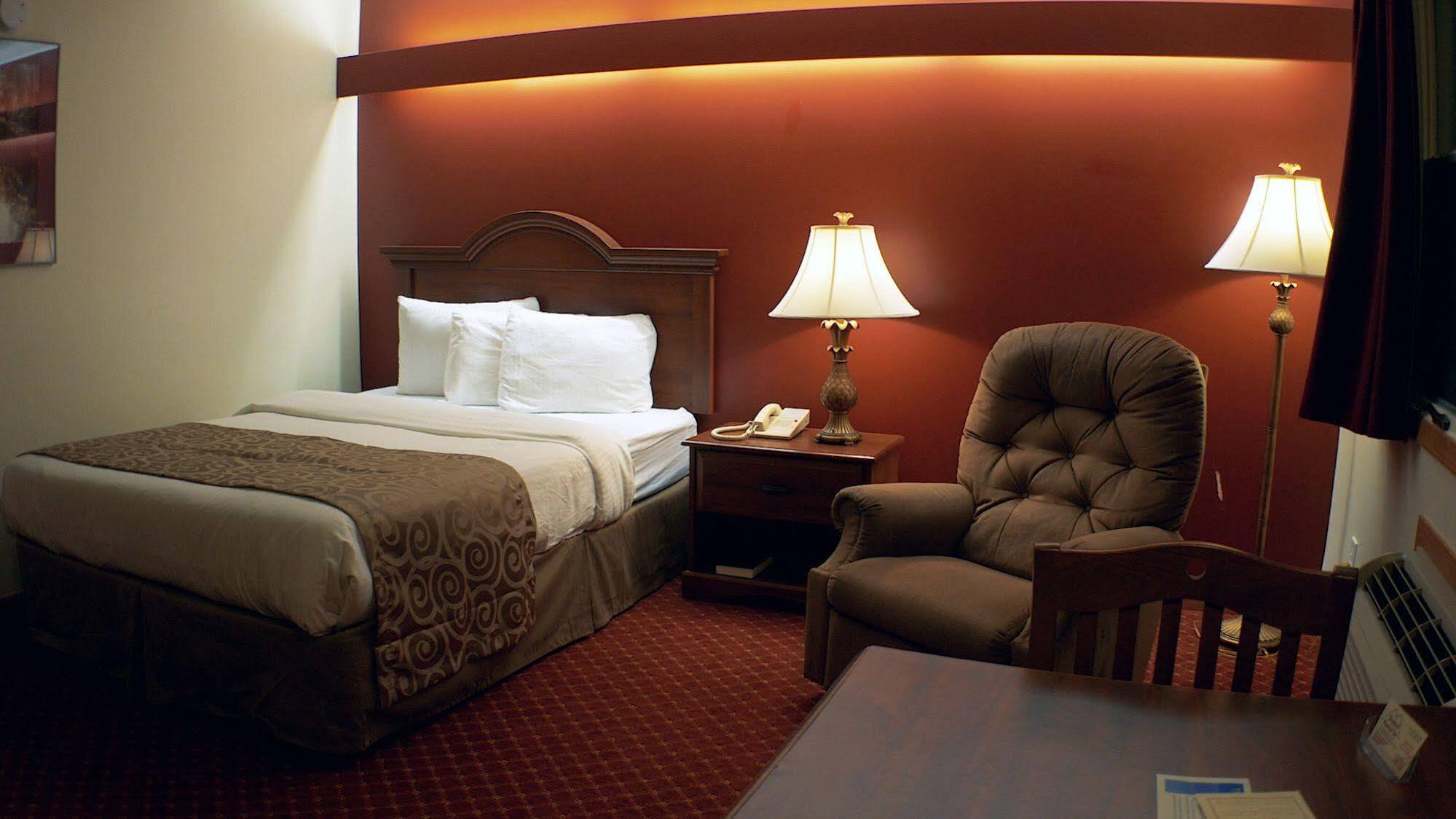 Shepherd Mountain Inn & Suites Pilot Knob Zewnętrze zdjęcie